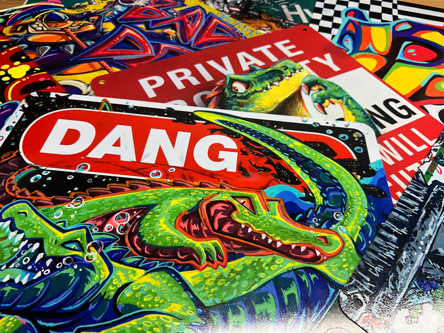 METAL SIGNS